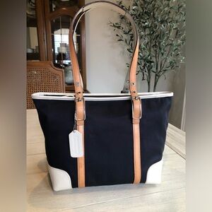 Vintage Coach Hampton Twill & Leather  Shoulder Bag/Tote with Hangtag #7577
